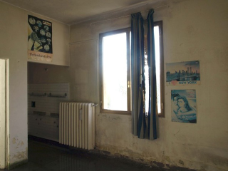 Illustration for article titled The Decaying Remains of Abandoned Hospitals